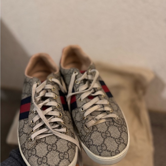 Gucci sneakers size 7 - Picture 2 of 5